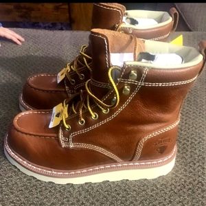 Men's size 7 woman's 9 steel toe boots